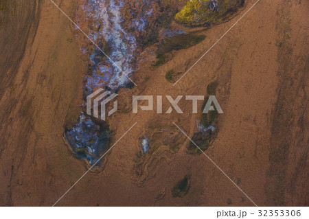 oil fuel spilling water pollution texture 32353306