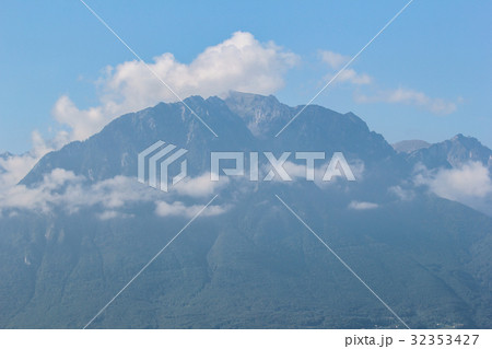 Idyllic landscape in the Alps Idyllic landscape in the Alps 32353427