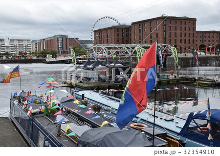 アルバートドック港風景 32354910