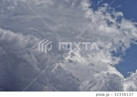 入道雲 32356137