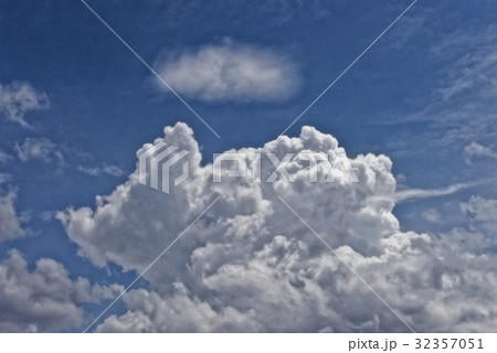 入道雲 32357051