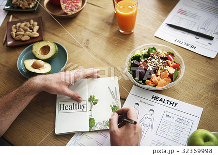 Illustration of vegetable and healthy eating lifestyle Illustration of vegetable and healthy eating lifestyle 32369998