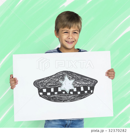 Children with a drawing of police hat Children with a drawing of police hat 32370282