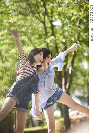 木 女性 女 32373925