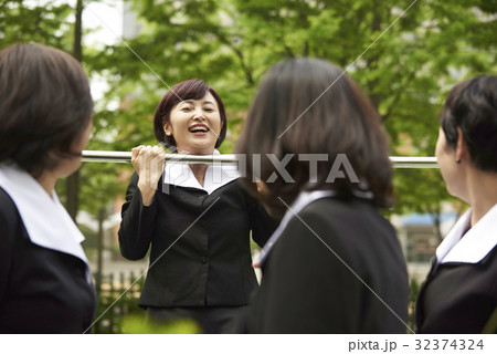 思い出 表情 一緒 32374324