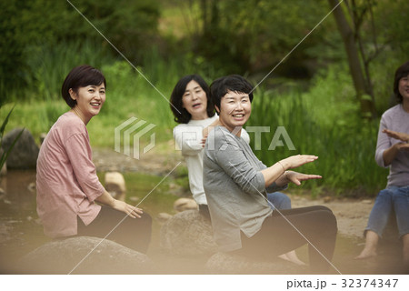 同窓生 同級生 女性 32374347