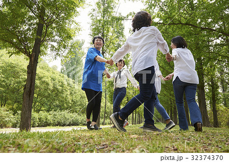 50代 ５０代 遊び 32374370