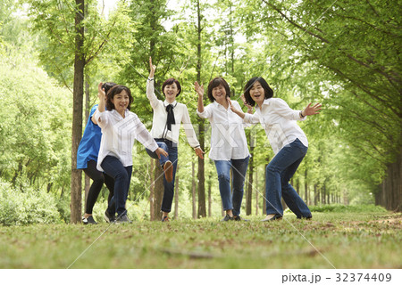 50代 ５０代 同窓生 32374409