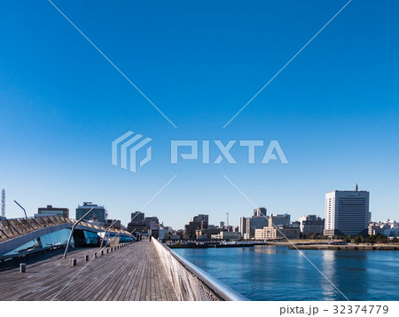 横浜港 大さん橋 32374779