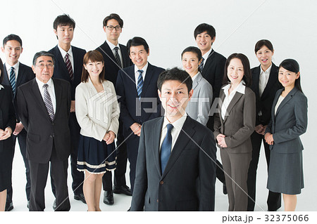 社長とスタッフ（複数人数）
