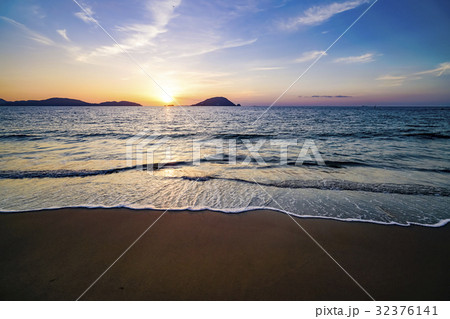 志賀島 勝馬海岸 夕景 志賀島 勝馬海岸 夕景 32376141
