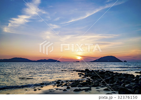 志賀島　勝馬海岸　夕景 32376150
