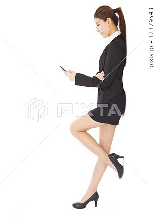 young businesswoman holding  smart phone 32379543