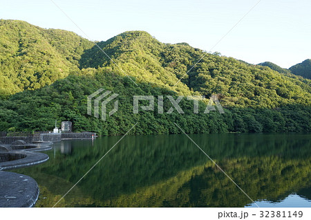 豊稔池ダム湖 32381149