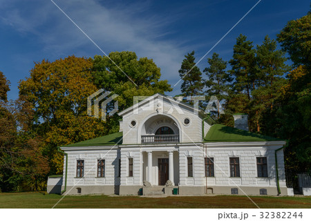 Autumn Kachanivka - outbuilding 32382244