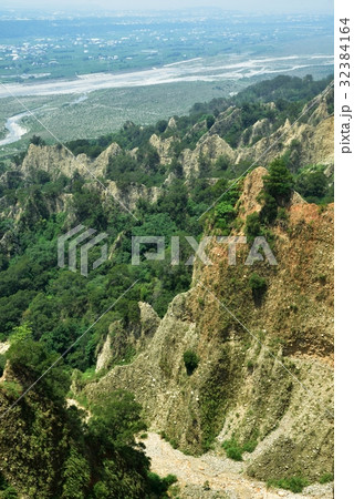 青い空 晴れた空 晴れ空 32384164