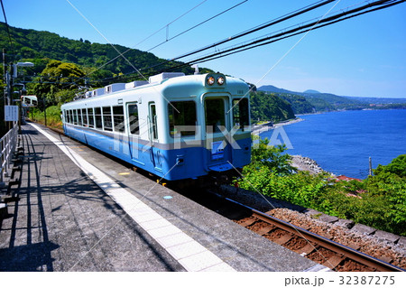 伊豆半島　北川 駅　100系 レトロ電車　2017年5月（静岡県 東伊豆） 32387275