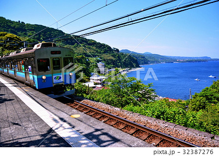 伊豆北川 駅　伊豆急行 8000系 普通列車　2017年5月 （静岡県 東伊豆） 32387276