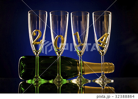champagne 2014 32388864