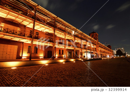横浜赤レンガ倉庫夜景 32399914