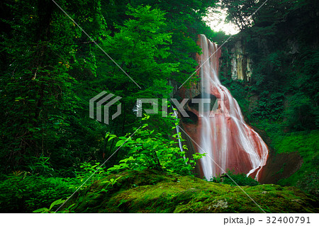 【群馬県】草津町にある嫗仙の滝 32400791