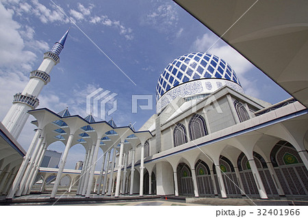 マレーシアのブルーモスク外観 マレーシアのブルーモスク外観 32401966