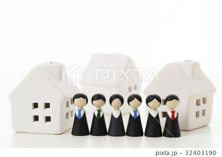 家　住まい　住宅　住居　マイホーム　白バック 32403190