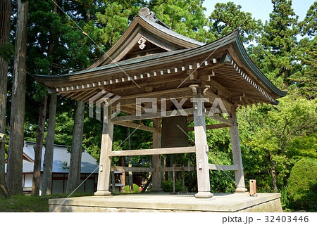 中尊寺 本堂の鐘突き堂の写真素材