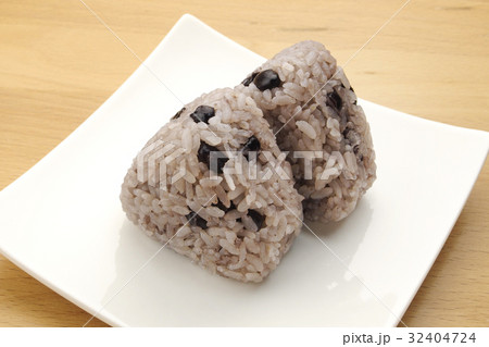 黒小豆のおむすび 32404724