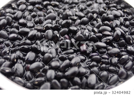 水で戻した宮古島の黒小豆(ササゲ) 水で戻した宮古島の黒小豆(ササゲ) 32404982