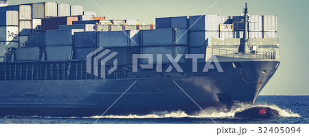 Grey container ship Grey container ship 32405094