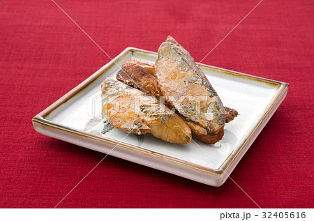 かつおのなまり節 かつおのなまり節 32405616