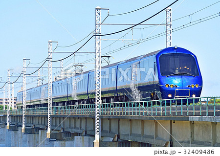 2017/07/14 東海道本線 茅ヶ崎-平塚 伊豆急行 2100系 『ロイヤルエクスプレス』 2017/07/14 東海道本線 茅ヶ崎-平塚 伊豆急行 2100系 『ロイヤルエクスプレス』 32409486
