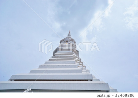タイ王国バンコクの寺院、ワット・パクナム(Wat Paknam) タイ王国バンコクの寺院、ワット・パクナム(Wat Paknam) 32409886