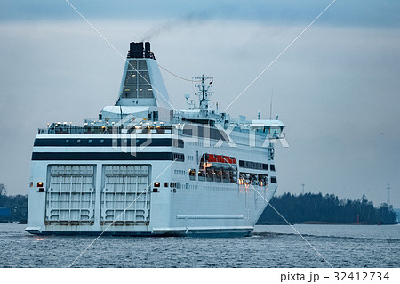 White passenger ship 32412734