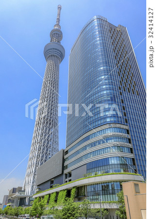 京成橋からスカイツリーを望む 32414127