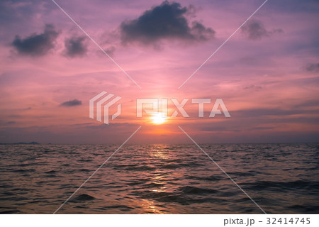 サンセット 石垣島 伊土名ビーチ 32414745