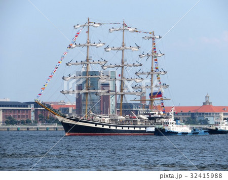 ロシア船の到着 ロシア船の到着 32415988