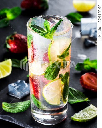 lemonade with strawberries, lime and mint 32416190