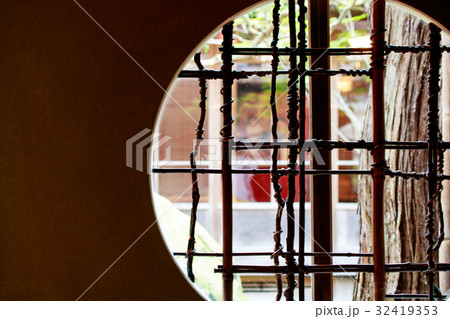 相馬樓・丸窓 32419353