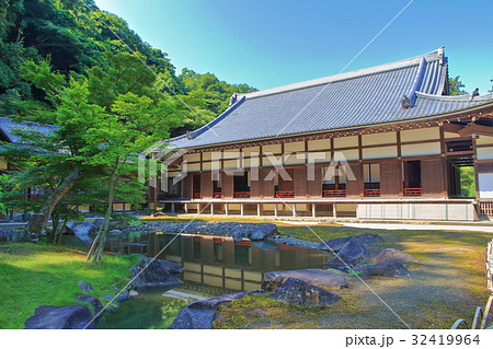 円覚寺大方丈と方丈裏庭園 32419964