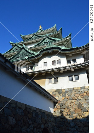 名古屋城の天守閣（愛知県名古屋市） 32420041