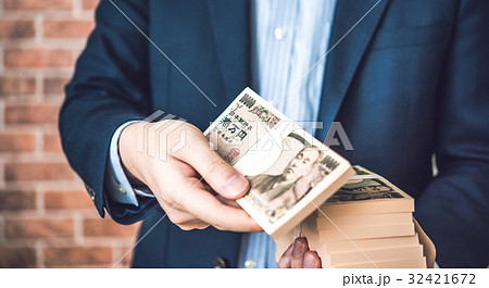 お金 32421672