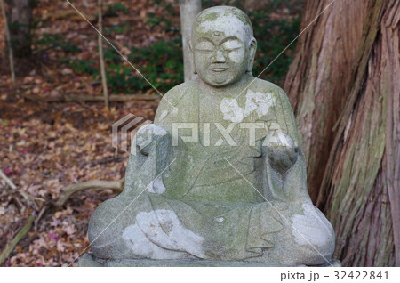 信州の文化財 名工 守屋貞治の石仏 上赤須の地蔵大菩薩像(長野県駒ケ根市) 信州の文化財 名工 守屋貞治の石仏 上赤須の地蔵大菩薩像(長野県駒ケ根市) 32422841