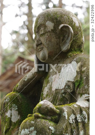信州の文化財 名工 守屋貞治の石仏 か羅陀山地蔵大菩薩 半身左俯瞰(駒ヶ根市光前寺) 信州の文化財 名工 守屋貞治の石仏 か羅陀山地蔵大菩薩 半身左俯瞰(駒ヶ根市光前寺) 32422996
