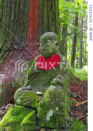 信州の文化財 名工 守屋貞治の石仏 賽の河原地蔵尊(駒ヶ根市光前寺) 信州の文化財 名工 守屋貞治の石仏 賽の河原地蔵尊(駒ヶ根市光前寺) 32423351