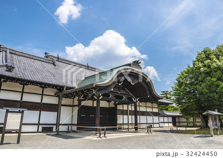 二条城の本丸御殿玄関 32424450