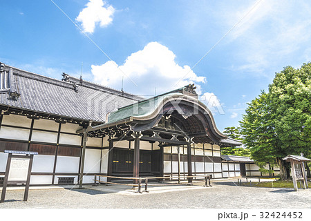 二条城の本丸御殿玄関 32424452