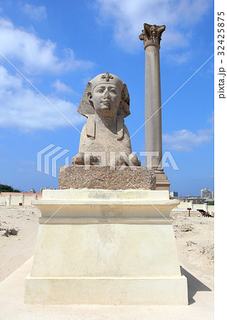 Sphinx and Pompey's pillar, Alexandria, Egypt Sphinx and Pompey's pillar, Alexandria, Egypt 32425875