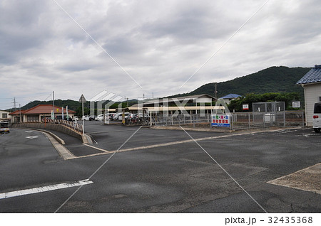 JR西日本 山陰本線 仁万駅 JR西日本 山陰本線 仁万駅 32435368
